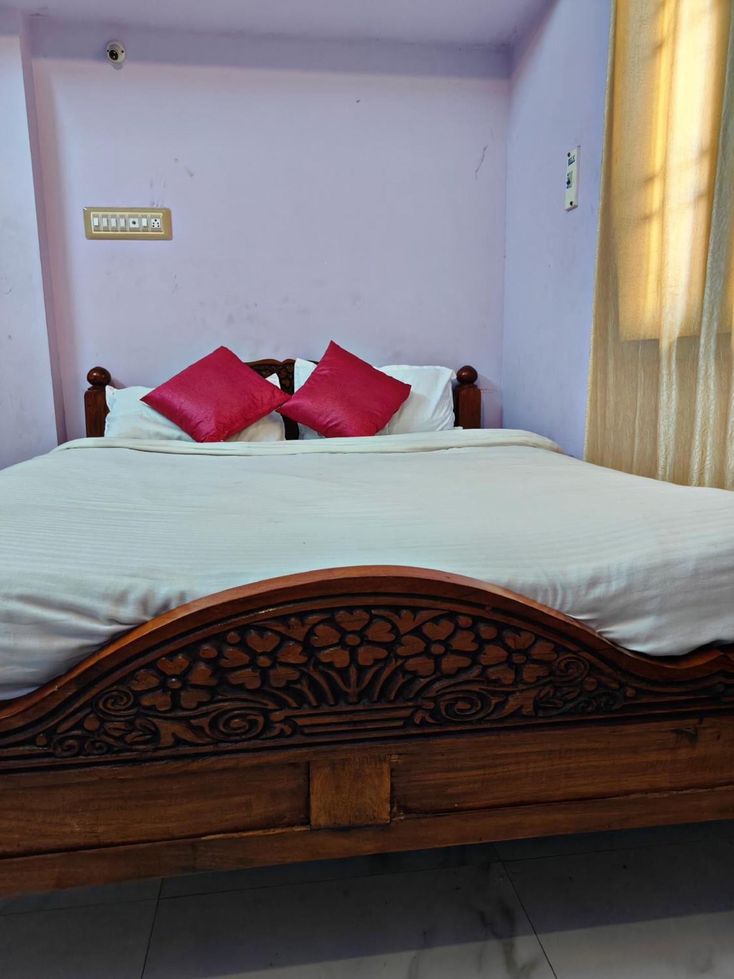 Le Cadillac Bungalow Pondicherry Exterior foto