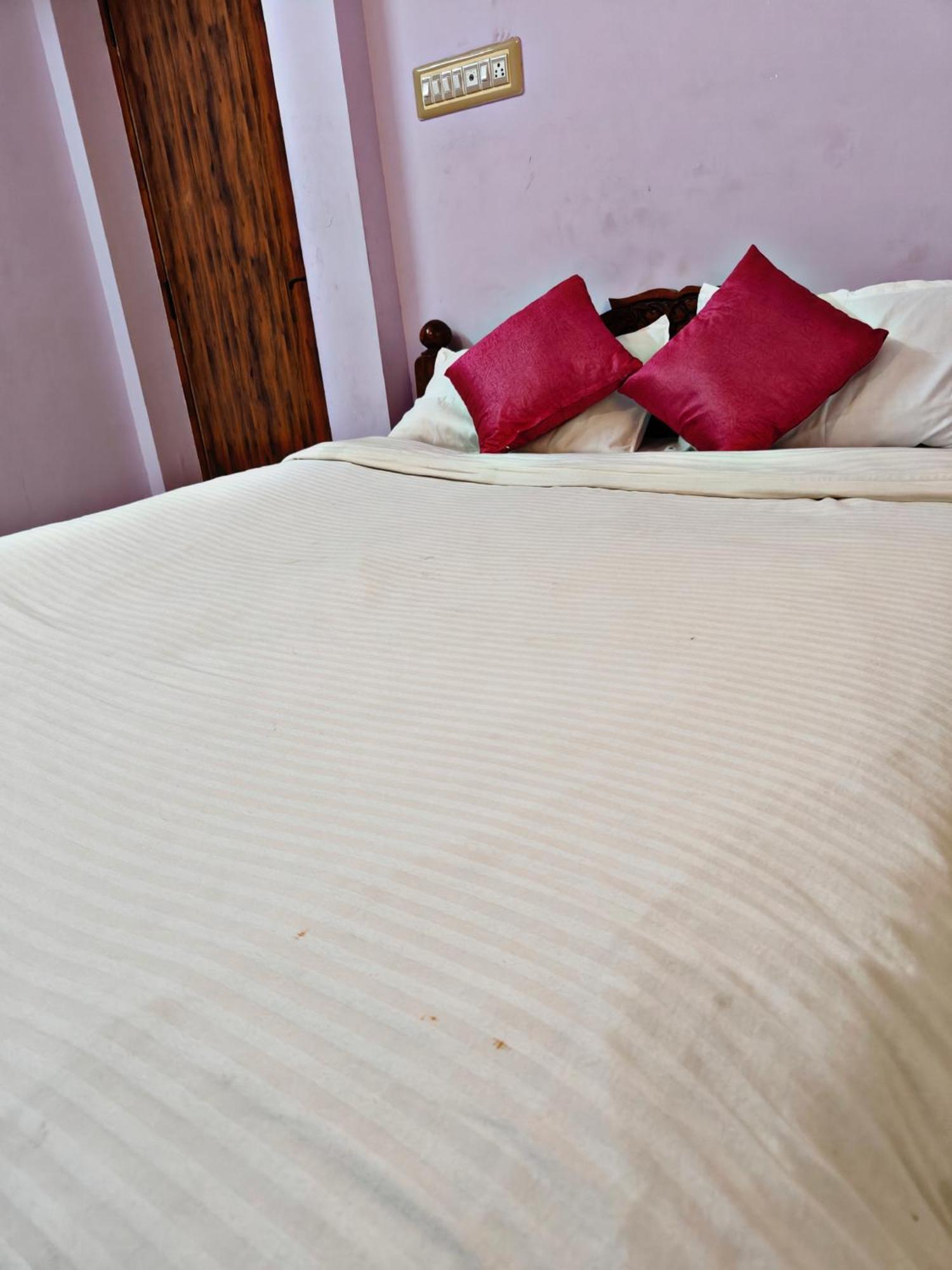 Le Cadillac Bungalow Pondicherry Exterior foto